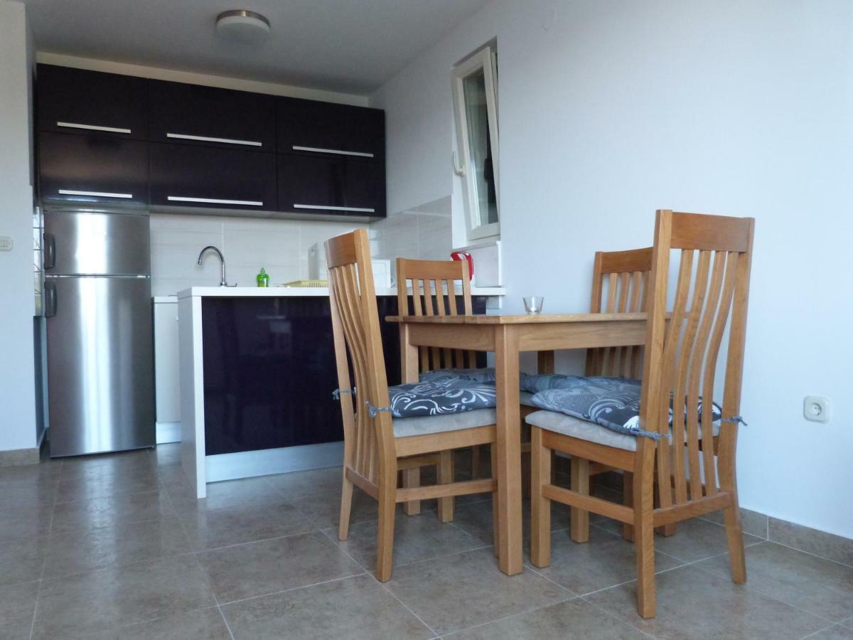 Maria Apartments สตารีกราด-ปาเคลนีซา ภายนอก รูปภาพ